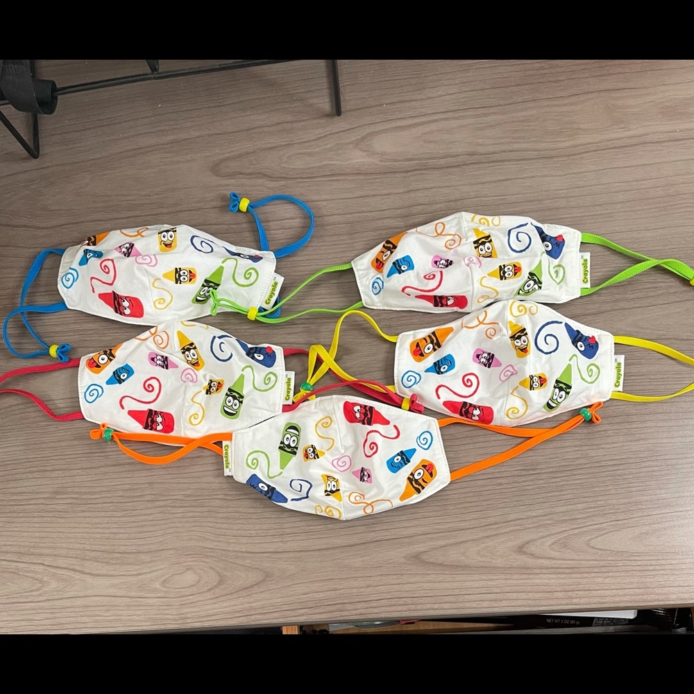Set of 5 NWOT crayola mask pack kids masks
